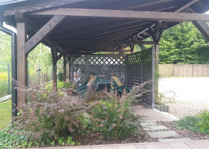 Pod Debem בית אירוח *